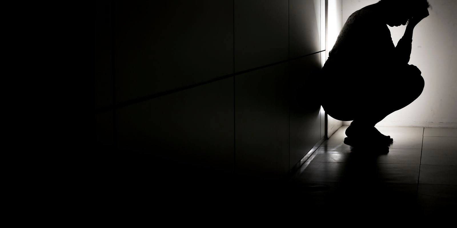 Afastamentos por saúde mental ultrapassam 546 mil em 2025