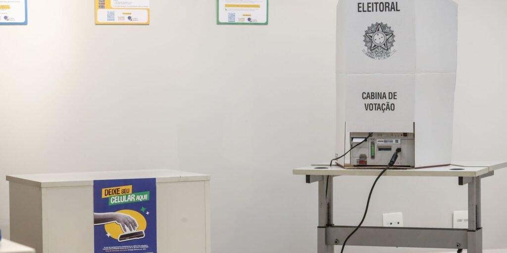 Votação no Acre transcorre com tranquilidade sob calor intenso