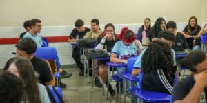 Enem: reta final para inscritos automaticamente escolherem idioma