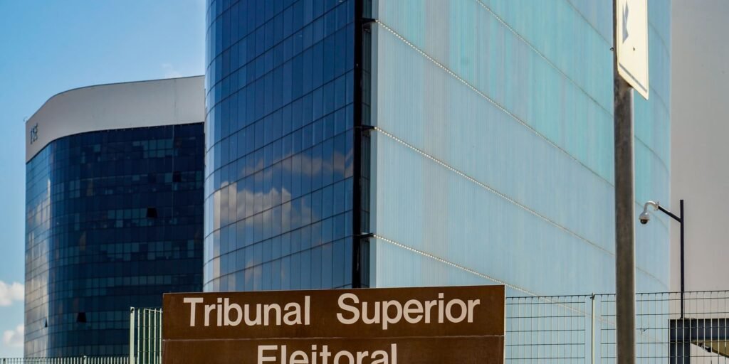 TSE define ministros que analisarão recursos durante apuração