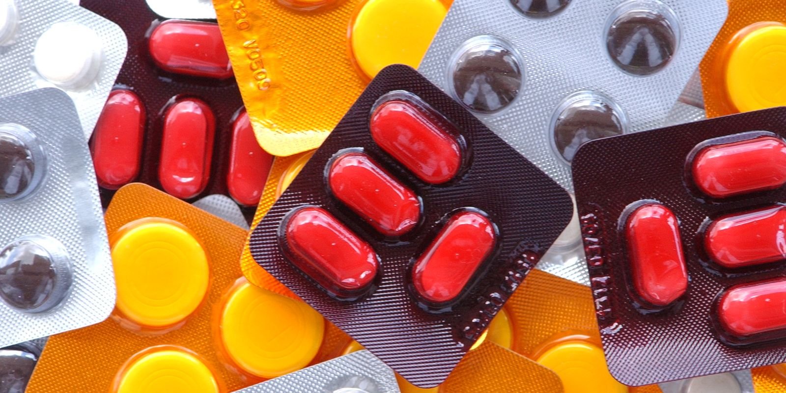 Medicamento com energético: mistura pode trazer riscos à saúde